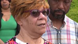 Woman reunites with trash collectors who saved her life in house fire