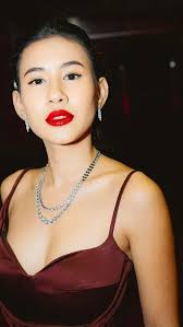 FOTO] Pakai dress ketat, Caitlyn Jenner pamerkan tubuh indahnya