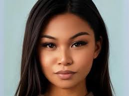 Jessica Calix's Instagram, Twitter & Facebook