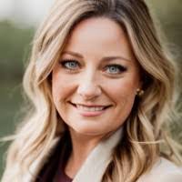 Tami Rhoades's Instagram, Twitter & Facebook