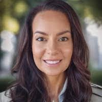 Lori Loya's Instagram, Twitter & Facebook