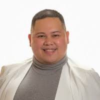 Michael Lacsamana's Instagram, Twitter & Facebook