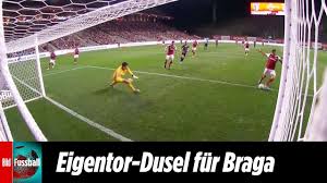 Neither the home team sporting braga nor their opponents benfica appears to be the overwhelming favourites to win this match. Partie Der Peinlichen Eigentore Sporting Braga Benfica Lissabon 0 4 Highlights Nos Youtube