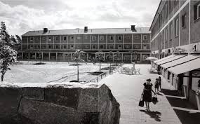 If you had our local cinema, bio reflexen, to yourself for the evening and could treat. Karrtorps Centrum 1950 60 Tal Stockholmskallan