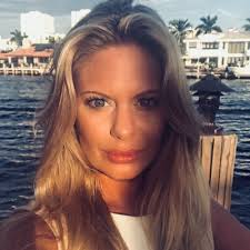 beautyindustry #bobbibrowncosmetics #bumbleandbumble #careergoals