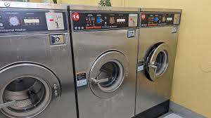 2000's Speed Queen SC25 Washer Extractor // Normal Wash Warm @ De Anza  Laundromat - YouTube