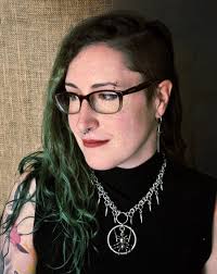 Illustrative Tattoo Artist