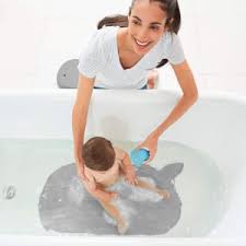 Munchkin quack duck bath mat, being a cute baby bath mat, will attract your baby's attention and hence no stress when bathing. Top 8 Best Non Slip Bath Mat For Baby 2021 Review Brand Review