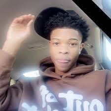 Quana Williams's Instagram, Twitter & Facebook