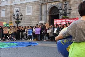 De exemplu cat consuma un frigider? Rebelion O Extincion Crece La Protesta Contra El Cambio Climatico Catalunya Plural