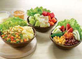 Paramitha Dian Linggani Putri Salad Pizza Hut