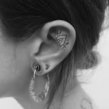 Inner Ears Tattoo Models Kulak Ici Dovme Modelleri Kulak Piercingleri Dovme Piercing