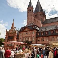 Mainz Historic Monuments Buildings And Museums Is What You Will Find When You Come To Visit This 2 000 Year Old C German Universities Building Applied Science