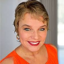 Amelia Gates's Instagram, Twitter & Facebook