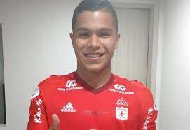 El atacante estuvo en watford, equipo que lo cedió a los españoles, y recibió buenas noticias. El Cucho Hernandez Tendra Siete Semanas De Baja El Mundo