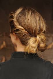 After the uniformity of long, straight styles, everything has changed and now versatility, variety and originality are the key to contemporary hair fashion! Trendy Hairstyle 18 Quick And Simple Updo Hairstyles For Medium Hair Jeweblog Women W The Women S Magazine For Fashion Beauty Trends Lifestyle Inspiration
