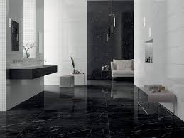 Bagno pavimenti e rivestimenti in marmo granito e pietra piatti doccia lavandini e vasche da bagno in marmo eseguiamo anche docce lavabi lavandini e vasche in marmo creati secondo uno stile. Moderno Bagno Marmo Nero E Bianco Novocom Top