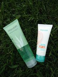 Meskipun murah, kualitasnya tetap oke dan worth it, sunscreen wardah ini dilengkapi dengan spf 30, sunscreen ini sudah bisa kamu gunakan untuk kegiatan di luar ruangan. Atinnuratikah Wardah Sunscreen Dan Hidramild Multifuction Gel