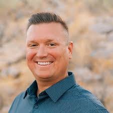 Alexander Proctor's Instagram, Twitter & Facebook