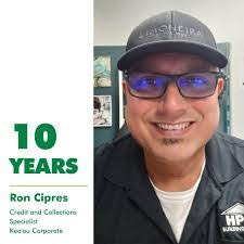 Yvette Rowe's Instagram, Twitter & Facebook