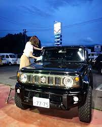 仕事終わりに シエラの窓拭きです この時期は虫がいっぱい 新型ジムニー 新型ジムニーシエラ ジムニー ジムニー女子 ジムニーシエラ女子 ジムニーシエラ ジムニーカスタム ジムニーのある生活 suzuki ジムニーシエラ 新型ジムニー ジムニー カスタム