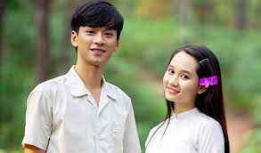 Trong 35 phút, tuấn anh liên tục nhận những pha phạm lỗi ác ý từ cầu thủ indonesia. Truc Anh Tiáº¿t Lá»™ Nhá»¯ng Bi Máº­t Vá» Máº¯t Biáº¿c