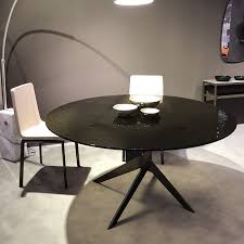 Build tables with table designer. Table Ronde En Verre Design Italien Pied Central Vertigo 4 Pieds Com