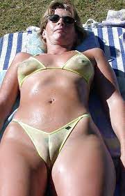 Women are getting surgery to hide their camel toe for good. Cameltoe Mom Captions Picsninja Com