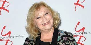 Beth maitland is an american actress who is best known for her portrayal of traci abbott connolly in the cbs daytime soap opera the young an. Beth Maitland S Age Net Worth Daughter Weight Loss Bio