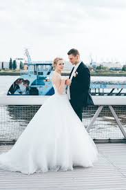 Die eventlocation kann für jede art von veranstaltung gebucht unser angebot. Maritime Hamburg Hochzeit Auf Dem Schiff Hochzeitsblog The Little Wedding Corner