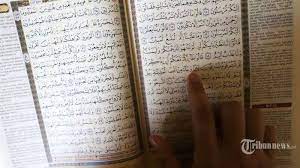 Surat yasin dan ayat kursi lengkap dengan tulisan latin dan terjemahan#suratyasin #ayatkursi. Bacaan Surat Yasin Lengkap 83 Ayat Dalam Bahasa Arab Dan Latin Beserta Artinya Tribunnews Com Line Today