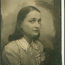 Louise Trapp (@misscleo8)