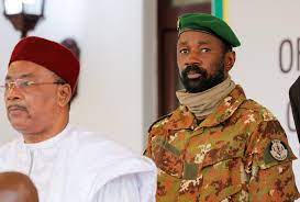 طب وانا مالي وانا مالي. Ø¬Ù…Ù‡ÙˆØ±ÙŠØ© Ù…Ø§Ù„ÙŠ ØªØ¹ÙŠ Ù† Ø¹Ø³ÙƒØ±ÙŠØ§ Ù…ØªÙ‚Ø§Ø¹Ø¯Ø§ Ø±Ø¦ÙŠØ³Ø§ Ø§Ù†ØªÙ‚Ø§Ù„ÙŠØ§ Ù„Ù„Ø¨Ù„Ø§Ø¯ Rt Arabic