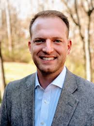 Meet our Teen Week Speaker, Eric Stanley! Eric is married to Christina and  together they have three daughters and one son. They live near Kansas City,  Missouri where Eric serves as an