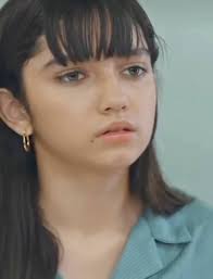 مُجھے پتہ تھا صداؤں سے کُچھ نہیں ہوتا سو بہت یاد کیا تم کو، مگر پُکارا نہیں  🥀