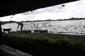 Les baigneurs sauront de même apprécier la piscine couverte chauffée accessible d'avril à septembre. Une Hutte De Chasse Entierement Detruite Par Le Feu A Belloy Sur Somme
