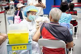 疫苗殘劑預約打到了 宜蘭妹接通知嚇傻：以為詐騙 指揮中心今（25）日上午宣布開放民眾施打疫苗殘劑，讓不少民眾燃起希望，想搶先預約施打。 疫苗殘劑預約打到了 宜蘭妹接通知嚇傻：以為詐騙. 0sid4misahqhfm