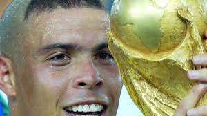 Das ist ronaldo das ist der dreimalige weltfußballer das ist brasiliens weltmeister 1994 und 2002. Ronaldo Erklart Karriere Ende Fussball