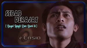 D f#m g bagaikan langit dan bumi aku dan engkau d em selamanya takkan pernah bisa kan bersama bm a sadar ku siapa yang tak pantas untuk d bersanding denganmu. Sebab Derajat Lasio D Laz Band Bagai Langit Dan Bumi 2 Youtube