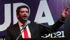 André claro amaral ventura (algueirão, sintra, 15 de janeiro de 1983) 1 é um político, professor universitário e comentador desportivo português. Andre Ventura Classifica Joao Ferreira Como Camarada De Plastico Politica Correio Da Manha