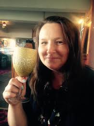 Laura Mckeon (@SisterLauraJ)