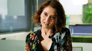 Born 17 october 1978) is a spanish politician who serves as the president of the community of madrid. Jairo Alonso El Peluquero Que Acompana A Isabel Diaz Ayuso En Su Cuarentena