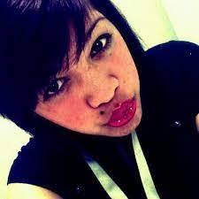 Tania Warner's Instagram, Twitter & Facebook