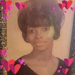 Karla Peck's Instagram, Twitter & Facebook