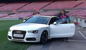 It is also no allowed to the public to see the training session but you can see the barça players entering at the stadium with they cars. Fc Barcelona On Twitter As With Every New Player Audi Barca S Official Sponsor Presented Douglas With A New Car Douglasfcb Http T Co 4sxxrxfdgs