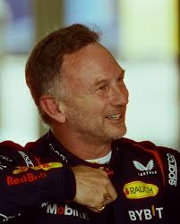 That back-in-the-drivers-seat feeling 😁 Behind the scenes of our newest  YouTube video, captured by @expiredfilmclub 📸 Link in bio to watch now!  #F1 #RedBullRacing