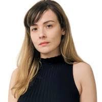 Mia Poe's Instagram, Twitter & Facebook