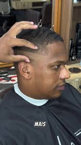E a boa de hoje vai ser um fade master americano classico.  #barbeiroiniciante #barbeiro #barbearia #corte #cortedecabelo #barber  #videoaula #degrade