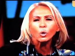 Laura Bozzo manda besos a Facundo