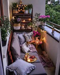 Donc, au sujet des meubles, les deuxièmement, le petit balcon est compact et vu qu'un petit espace est très jaloux, il faut entreprendre la décoration petit balcon intelligemment. Cozy Spot Tag Someone You Would Love To Stay Here With Warsaw Polan Photo By Smyk W Kuchni Blog Deco Balcon Idee Deco Balcon Deco Petit Balcon